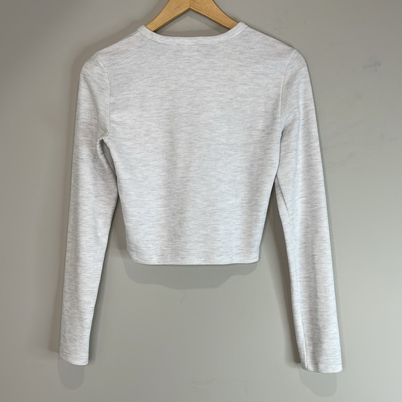 TNA Aritzia Light Gray Fitted Crop T-Shirt Waffle Knit Crewneck Leisure Size S - Picture 10 of 11